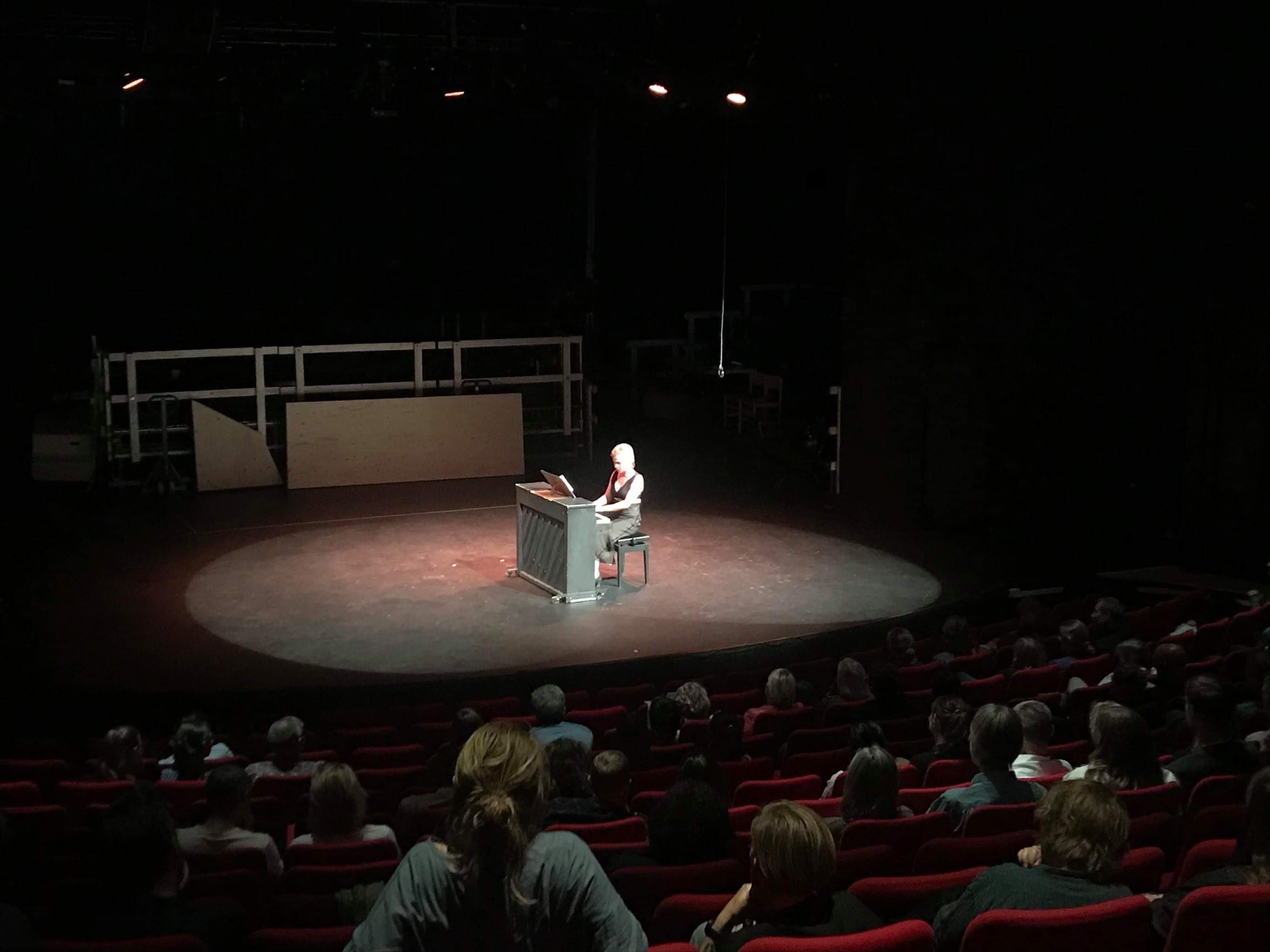 Tænkepause live om DNA Nørrebro teater 2020