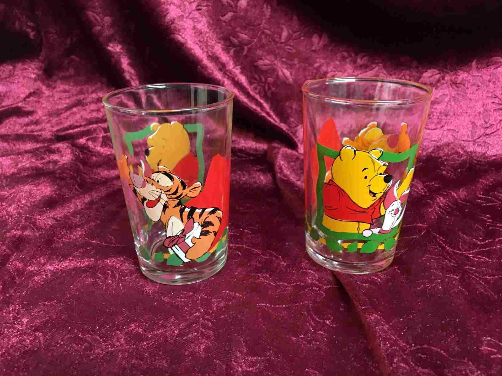 Disney – to børne drikkeglas med Peter Plys og Tigerdyret. Brugt stand med brugsspor. Pris: 100,- Kr. samlet