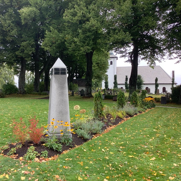 Grums kyrkogård askgravlund