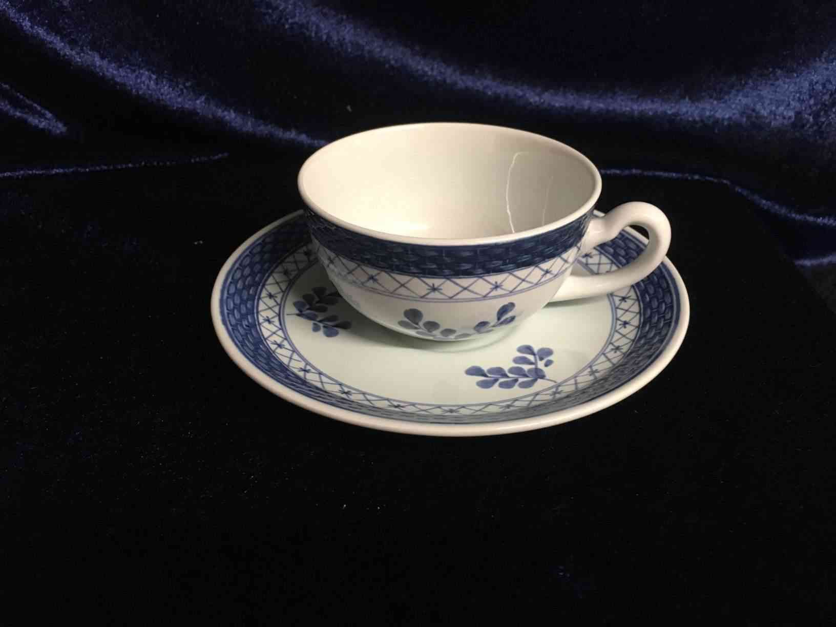 Blå tranquebar Kaffekop med underkop og sidetallerken i 1. sortering og perfekt stand. Pris: 100,- Kr. pr. sæt