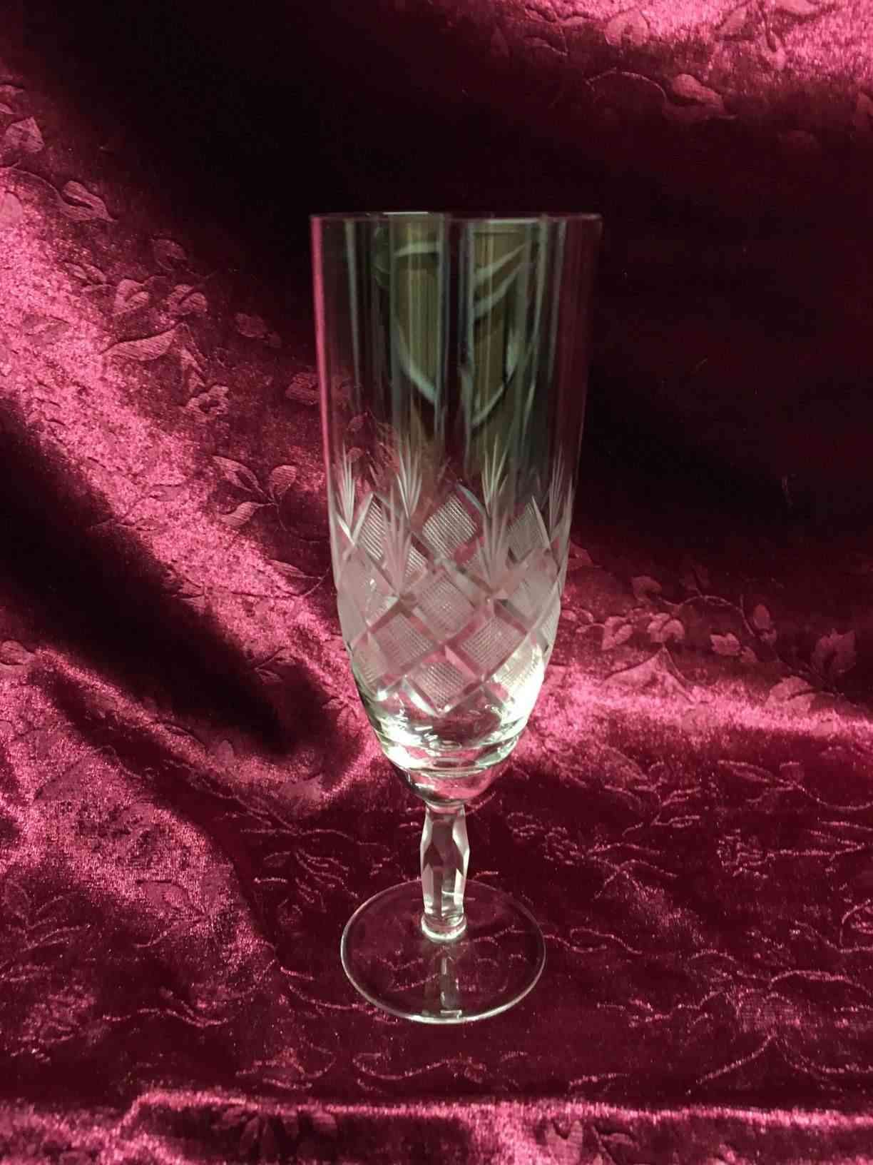 Lyngby Glas - Wien Antik -  Champagnefløjte. Pris: 275,- Kr. pr. stk.