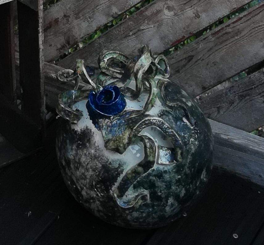 Blue flower. Stoneware.