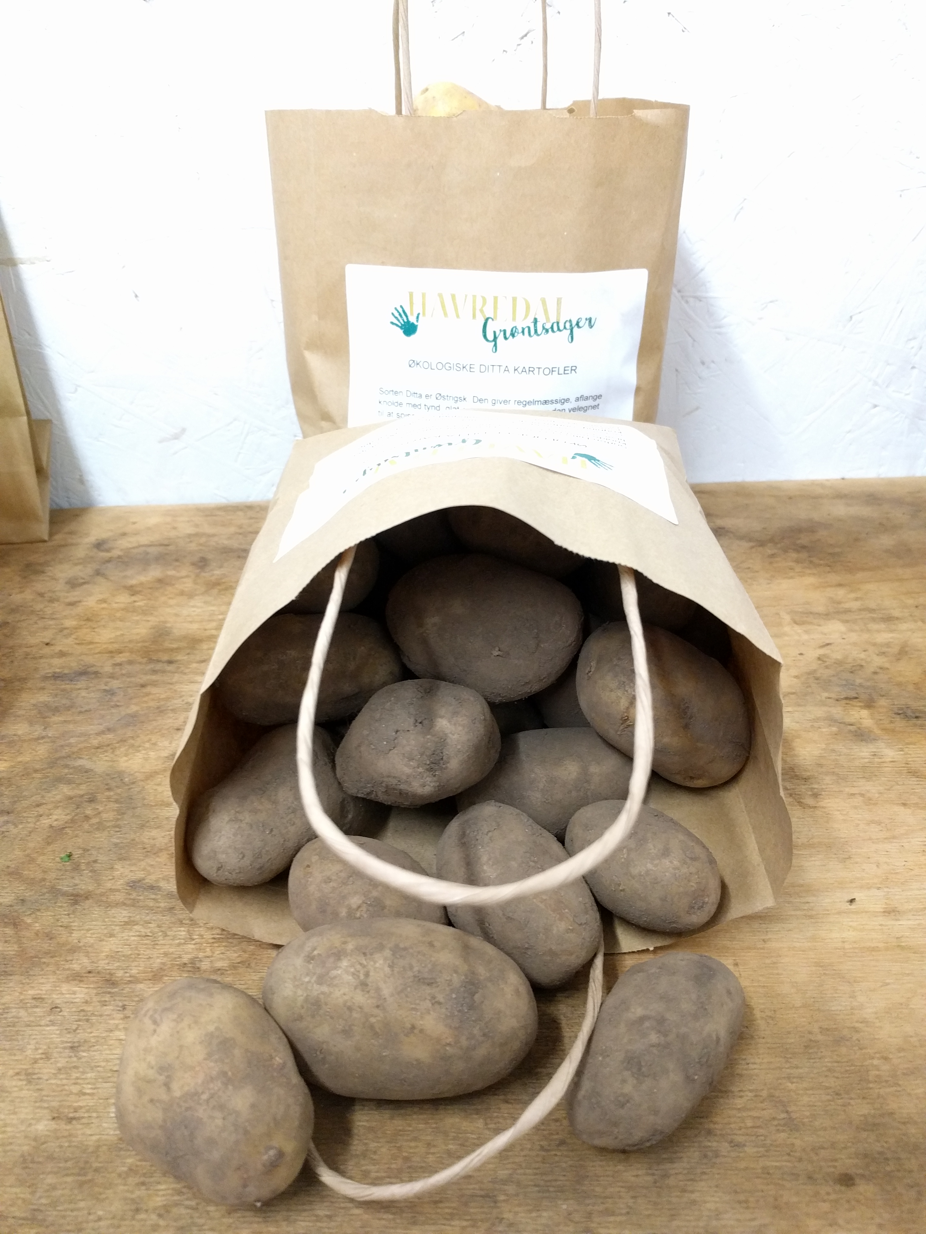 2 kg økologiske Ditta uvasket kartofler i pose.