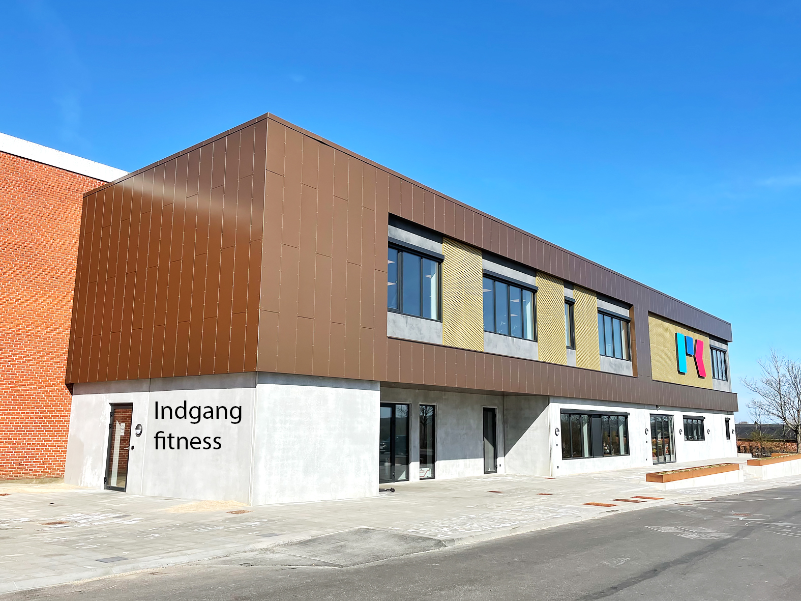 Harlev Fitness er foreningsfitnesscenter i Harlev Idræts- & Kulturcenter og åbent for alle.