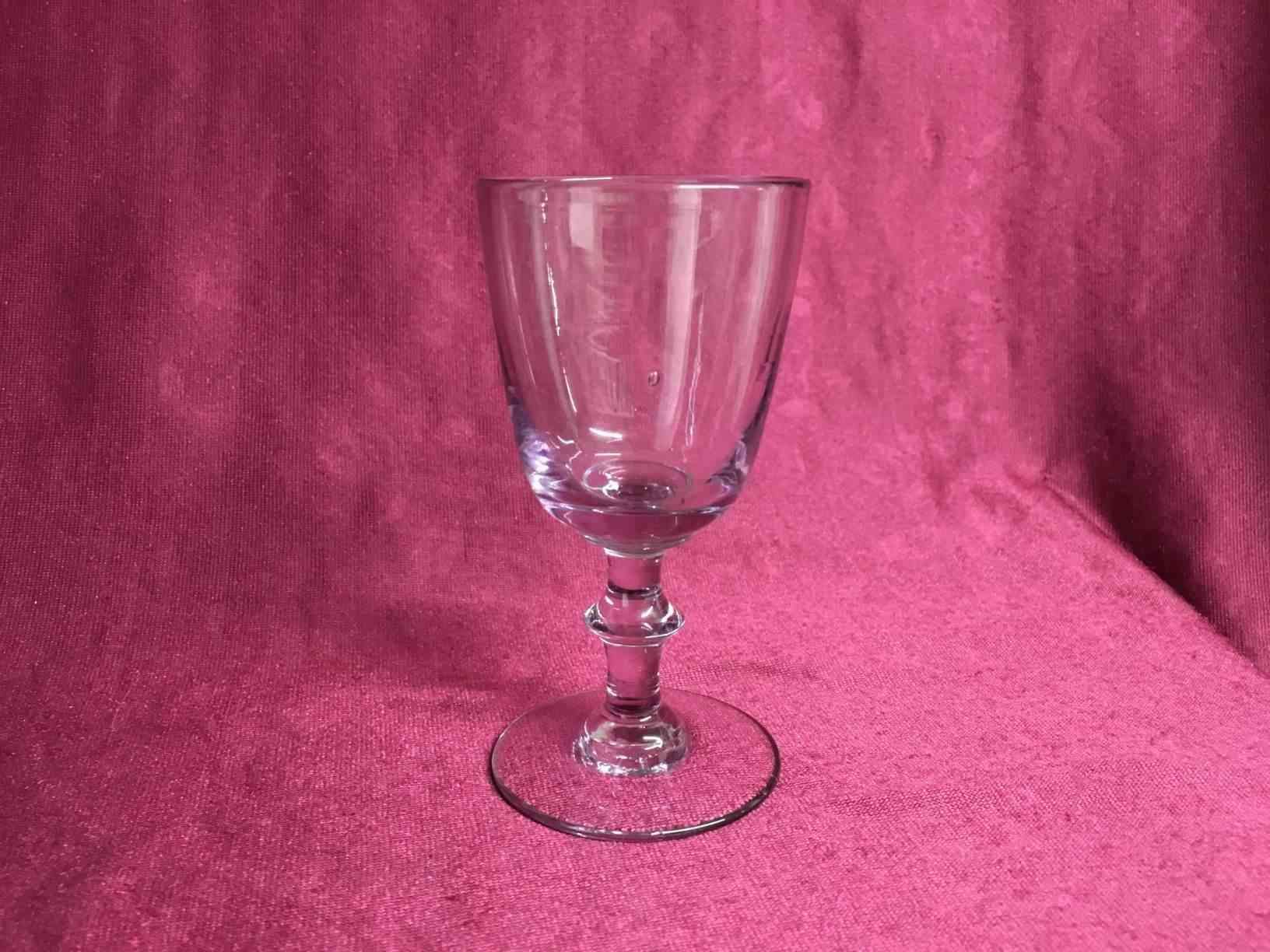 Holmegaard eller Kastrup - Berlinois type dessertglas med glat kumme 11 cm højt i perfekt stand. Pris: 150,- Kr. pr. stk. (3 stk.)